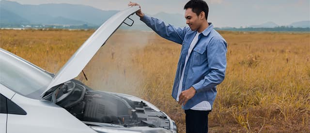 Summer means that there are going to be some hot days (and thunderstorms to boot)! Though you’ll have plenty of fun during the summer months, your car can experience some problems. Sometimes sneaky issues like low coolant levels can cause your temperature gauge to light up.